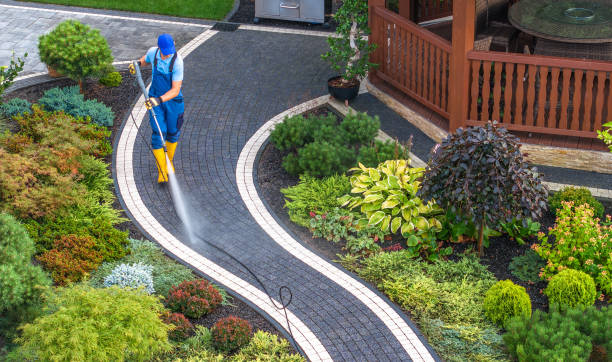 Best Residential Pressure Washing Services  in Canastota, NY